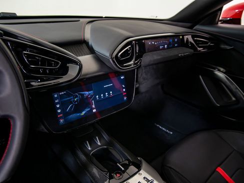 Certified 2025 Ferrari 12Cilindri image 17