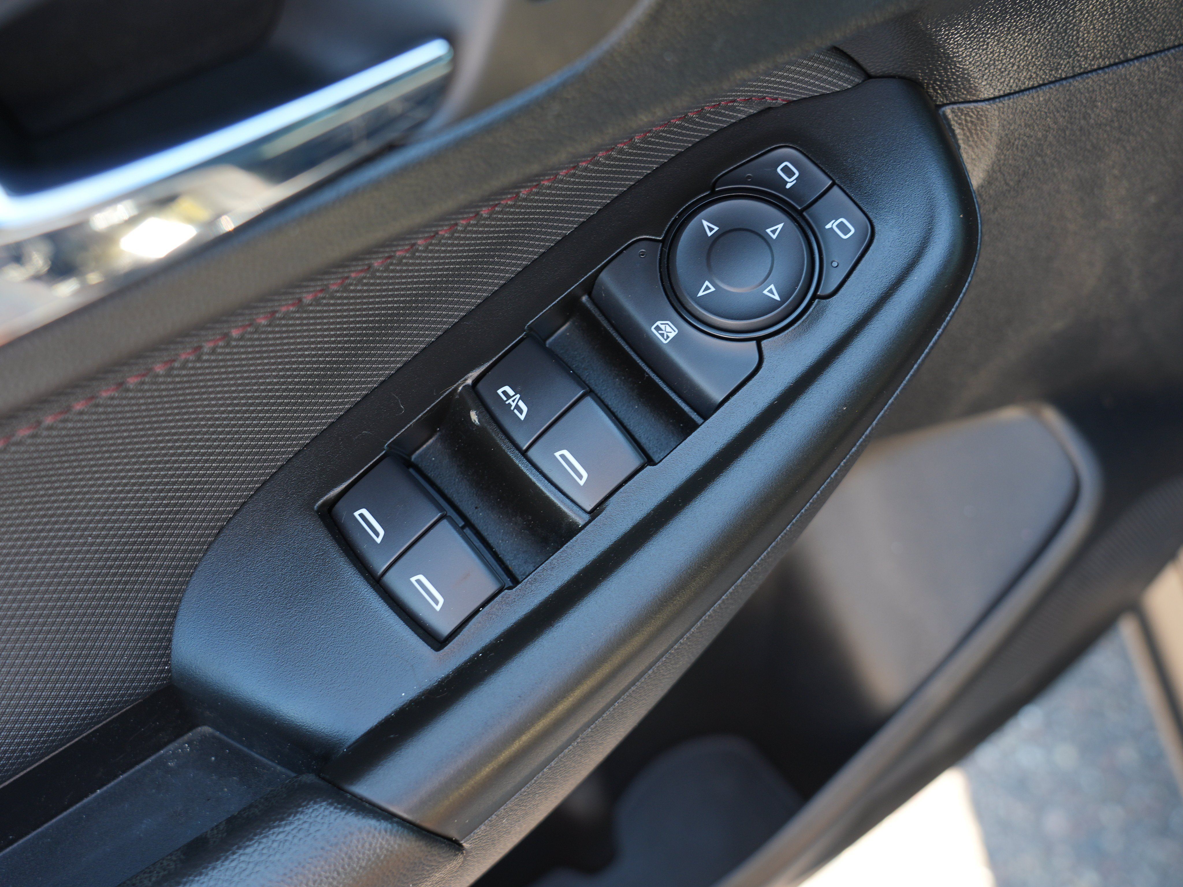 Used 2022 Chevrolet TrailBlazer RS AWD/4WD image 16
