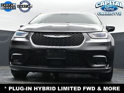 Used 2023 Chrysler Pacifica Limited FWD image 22