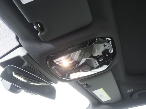 New 2026 BMW 530i image 21