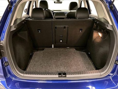 Used 2023 Volkswagen Taos SE w/ Panoramic Sunroof Package image 35