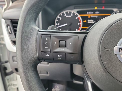 Certified 2021 Nissan Rogue SV image 19