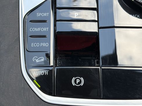 Certified 2025 BMW X5 M60i AWD/4WD image 9