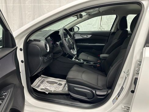 Used 2024 Kia Forte LXS image 10