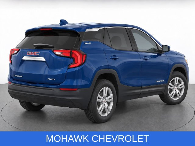 Used 2020 GMC Terrain SLE w/ LPO, Floor Liner Package AWD/4WD image 5