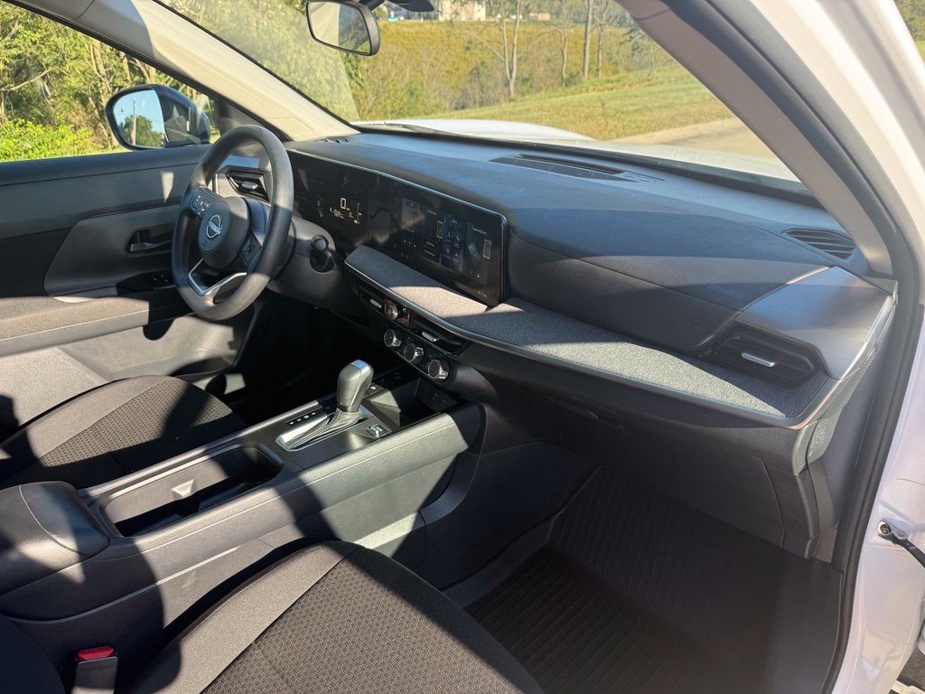 Used 2026 Nissan Kicks S FWD image 23