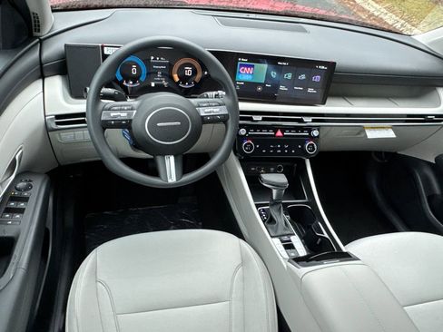 New 2026 Hyundai Tucson SEL FWD image 13