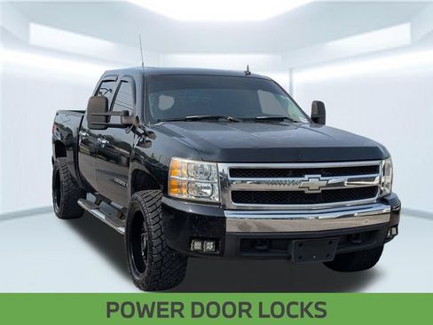 Used 2007 Chevrolet Silverado 1500 LT w/ 1LT Convenience Package AWD/4WD image 8