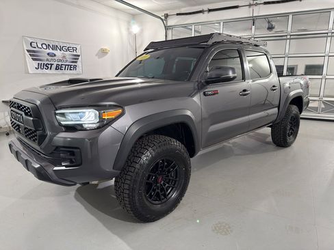 Used 2020 Toyota Tacoma TRD Pro image 3