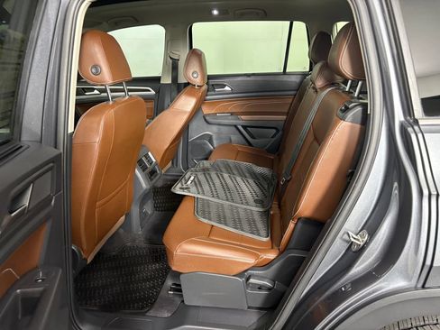 Used 2023 Volkswagen Atlas SE w/ Panoramic Sunroof Package AWD/4WD image 30