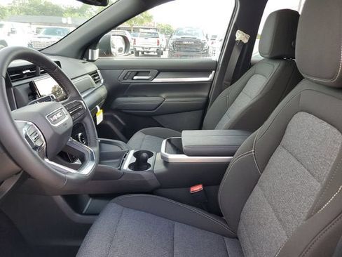 New 2026 GMC Terrain Elevation FWD image 19