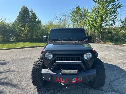 Used 2018 Jeep Wrangler Sport AWD/4WD image 6