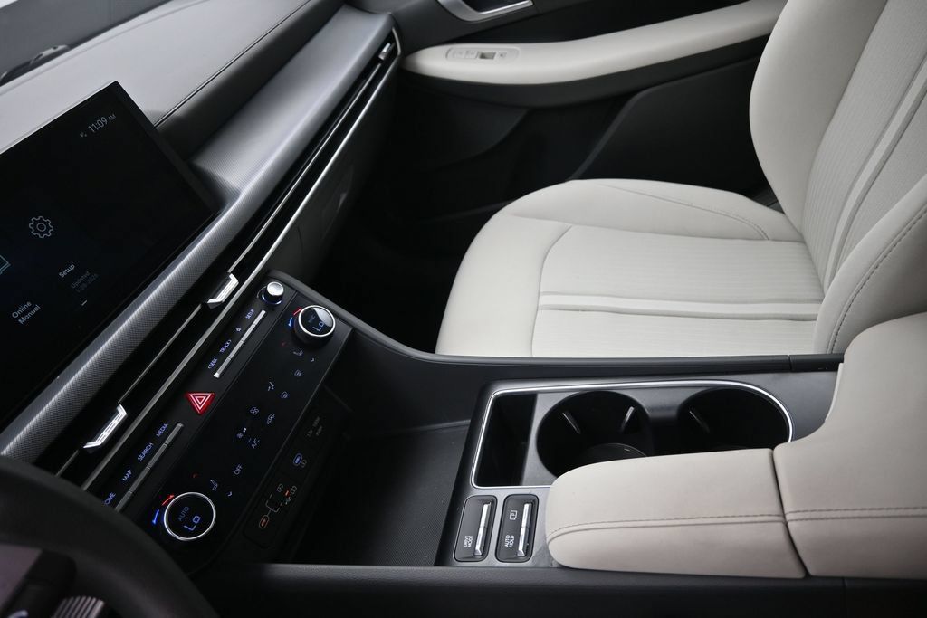 Used 2024 Hyundai Sonata SEL FWD image 18