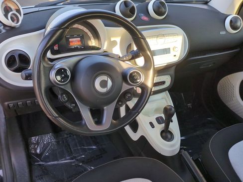 Used 2018 smart fortwo electric drive image 20