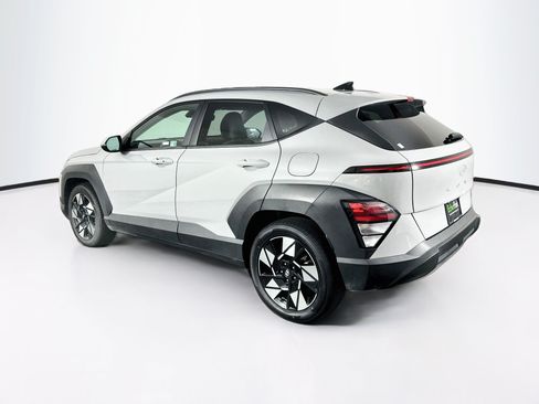 Used 2025 Hyundai Kona SEL FWD image 5