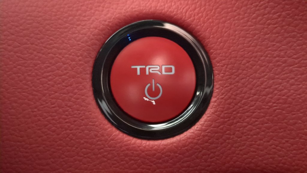Used 2025 Toyota Sequoia TRD Pro AWD/4WD image 24