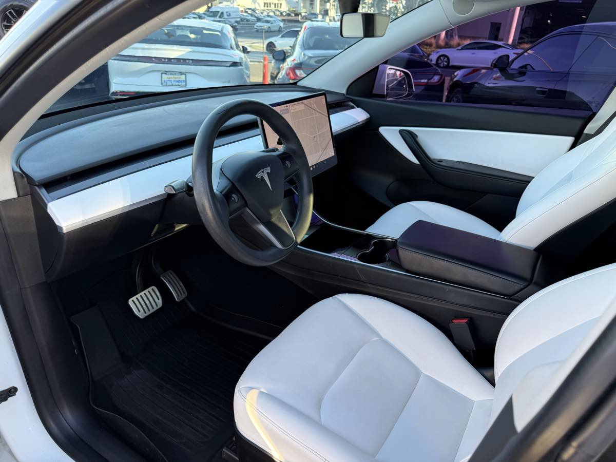Used 2021 Tesla Model Y Long Range AWD/4WD image 5