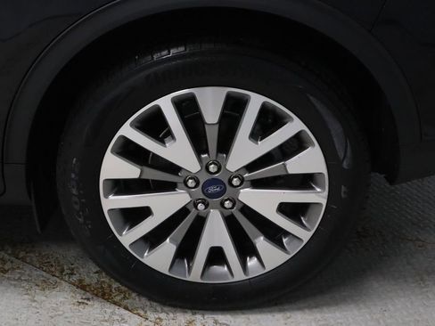 Certified 2022 Ford Escape Titanium image 20