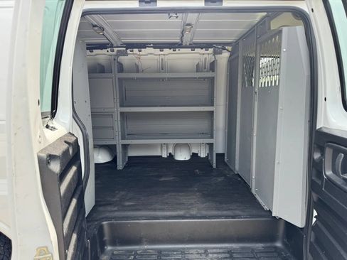 Used 2023 GMC Savana 2500 w/ Driver Convenience Package RWD image 12