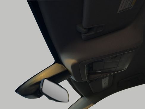 Used 2023 GMC Acadia SLE w/ Driver Convenience Package image 16