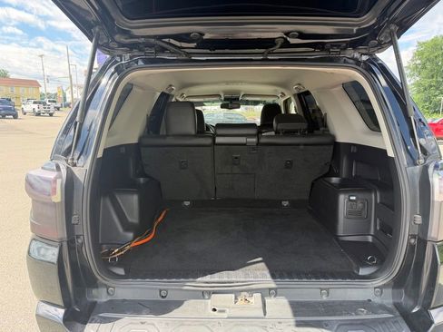 Used 2019 Toyota 4Runner TRD Off-Road Premium AWD/4WD image 14