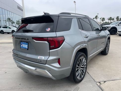 Used 2026 GMC Terrain Denali w/ LPO, Black Badging Package AWD/4WD image 3