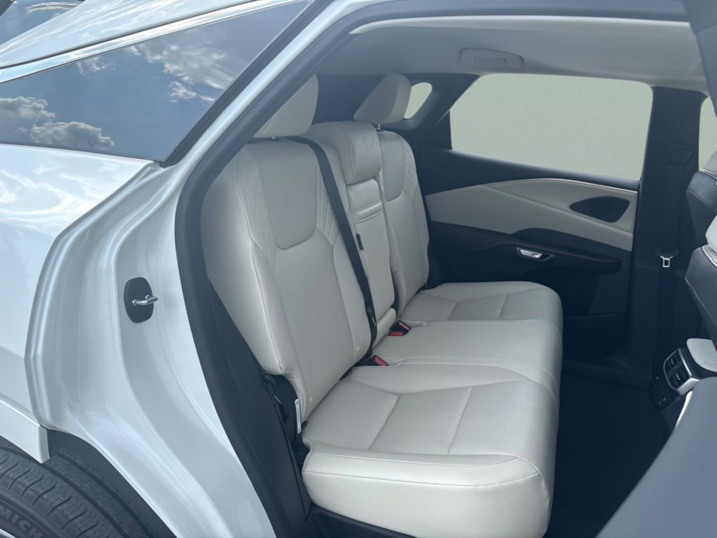 Used 2024 Lexus RX 350 Premium w/ Cold Area Package FWD image 19
