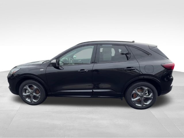 Used 2024 Ford Escape ST-Line w/ Tech Pack #1 AWD/4WD image 3