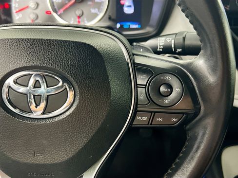 Used 2021 Toyota Corolla SE image 17