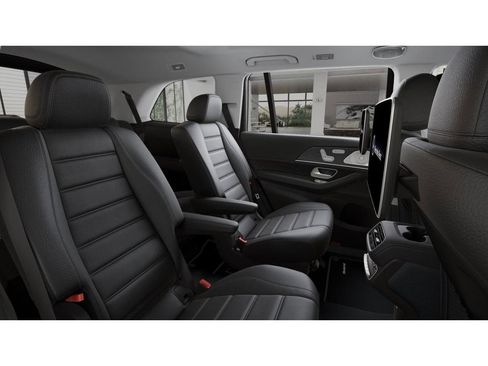 New 2026 Mercedes-Benz GLS 450 4MATIC image 5