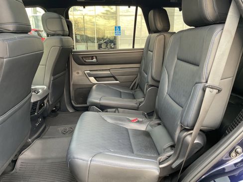 Used 2025 Toyota Sequoia Platinum image 26