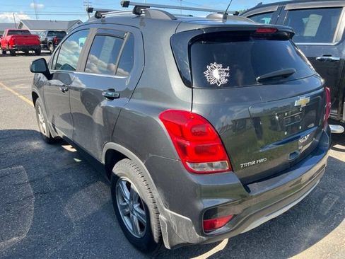 Used 2018 Chevrolet Trax LT w/ LT Convenience Package AWD/4WD image 4