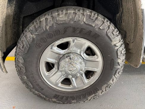 Used 2022 RAM 2500 Big Horn w/ Snow Chief Group AWD/4WD image 7