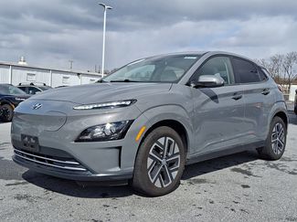 Used 2023 Hyundai Kona SE w/ Cargo Package video 1