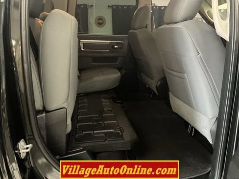 Used 2017 RAM 2500 Big Horn w/ Sport Appearance Group AWD/4WD image 34