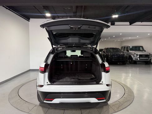 Used 2024 Land Rover Range Rover Velar Dynamic SE AWD/4WD image 16