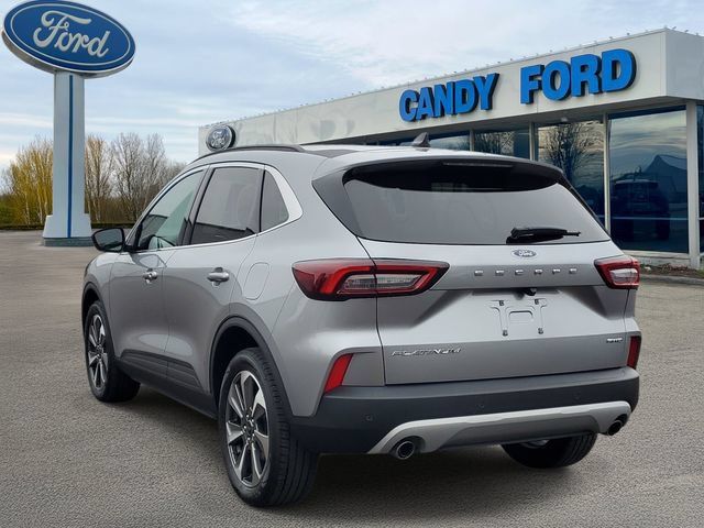 Used 2024 Ford Escape Platinum AWD/4WD image 3