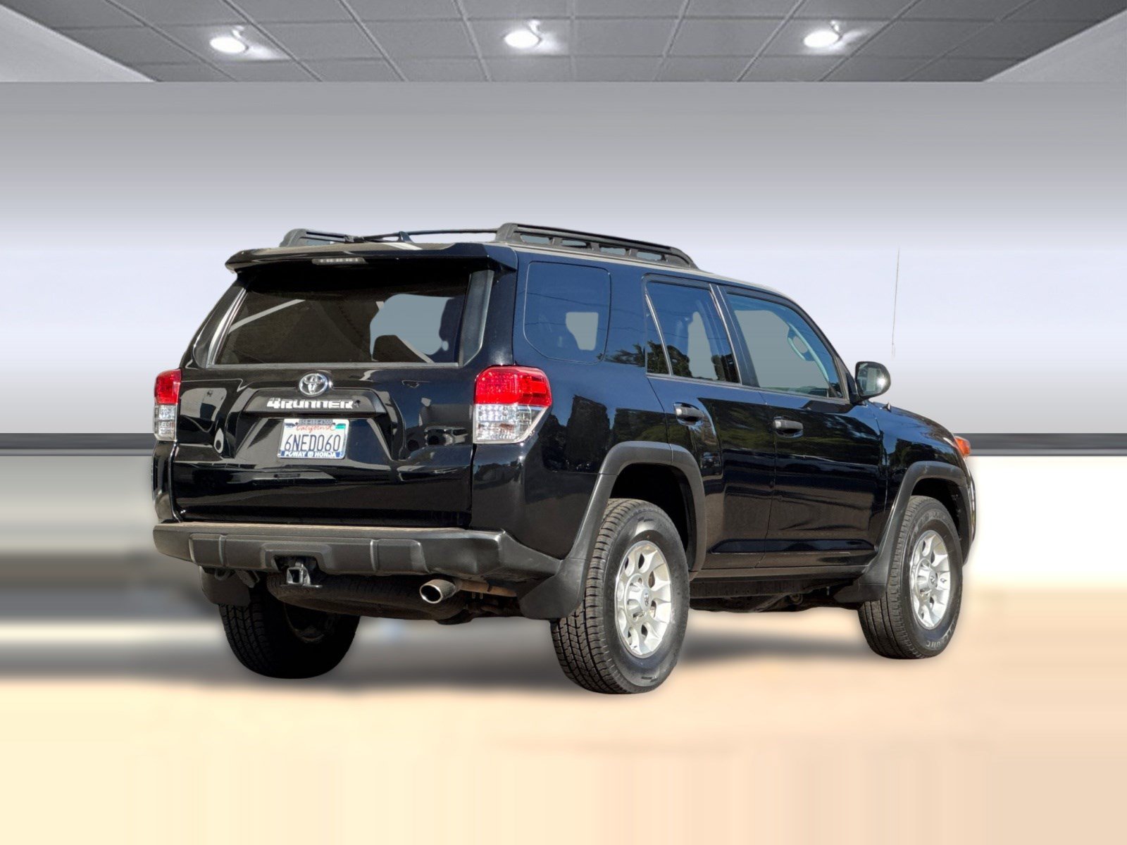 Used 2010 Toyota 4Runner Trail AWD/4WD image 8