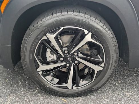 Used 2021 Chevrolet TrailBlazer RS w/ Convenience Package FWD image 11