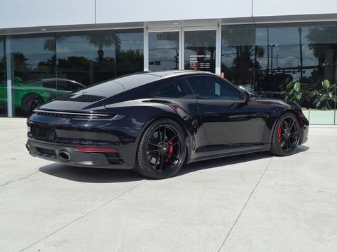 Used 2024 Porsche 911 Carrera GTS RWD image 9