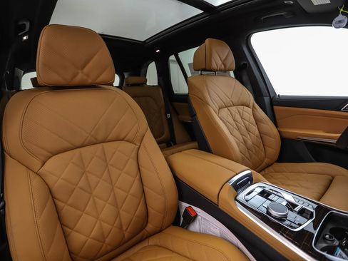 New 2026 BMW X5 xDrive40i w/ M Sport Package image 32