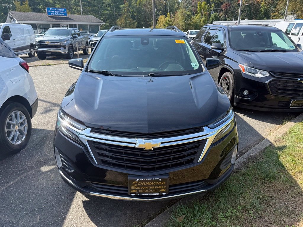 Used 2023 Chevrolet Equinox LT AWD/4WD image 2