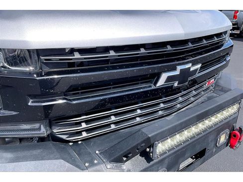 Used 2019 Chevrolet Silverado 1500 LT Trail Boss AWD/4WD image 31