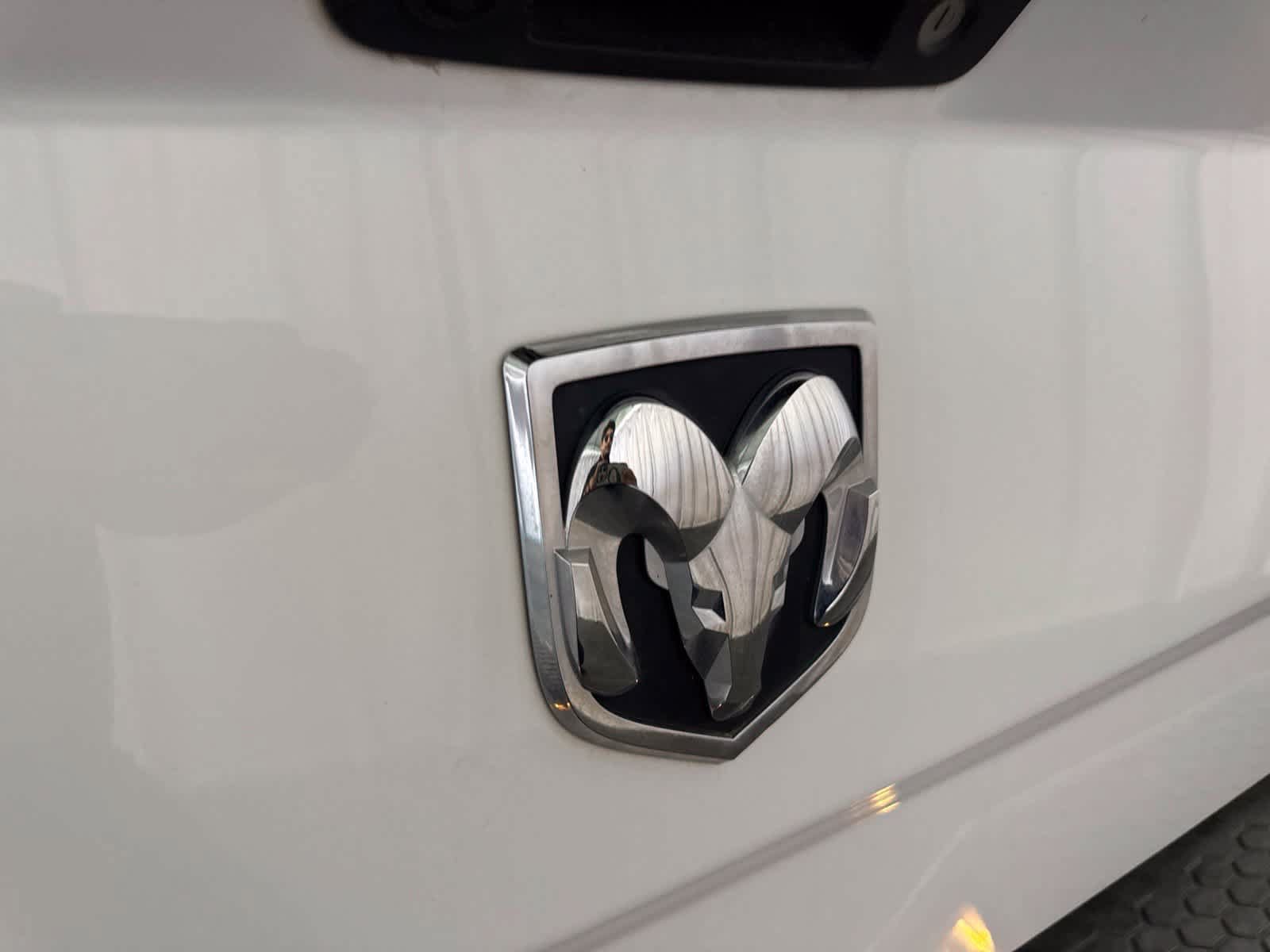 Used 2018 RAM 1500 Tradesman w/ Chrome Appearance Group AWD/4WD image 14
