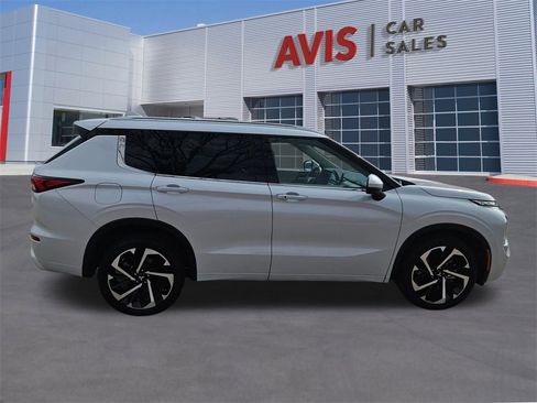 Used 2024 Mitsubishi Outlander SEL image 7