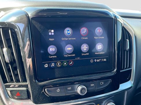 Used 2020 Chevrolet Traverse RS image 15