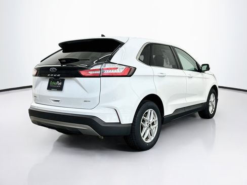 Used 2024 Ford Edge SEL AWD/4WD image 9
