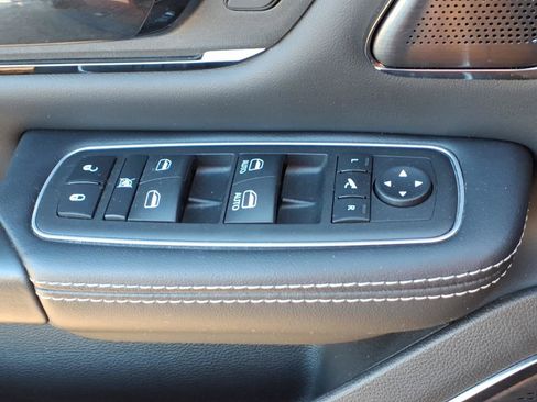 Used 2024 RAM 1500 Limited AWD/4WD image 23