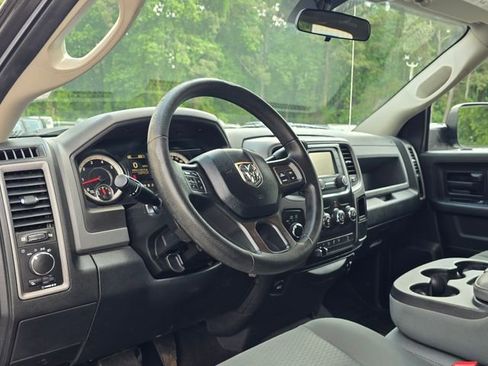 Used 2017 RAM 2500 Tradesman w/ Chrome Appearance Group AWD/4WD image 25