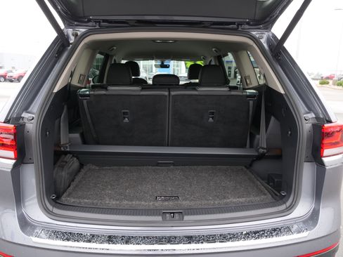 Used 2023 Volkswagen Atlas SE image 14